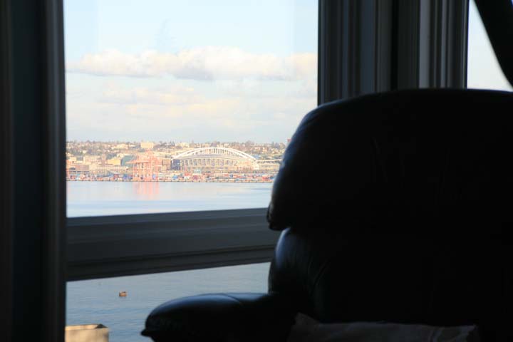 1046b_Guest_40