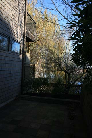 1046b_Guest_55