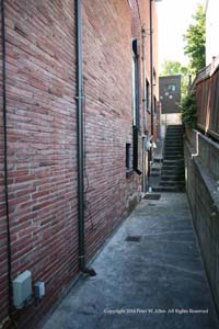 1059_008