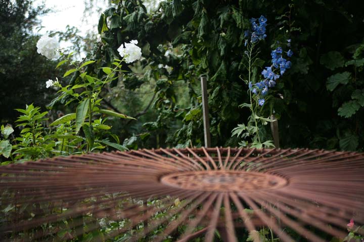 1074_143