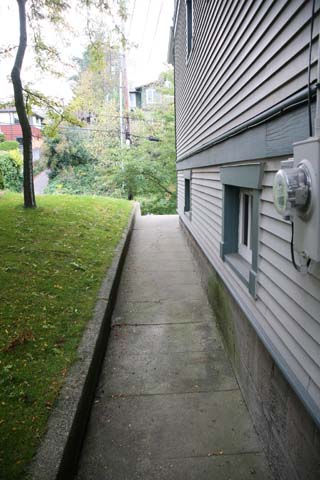 1074_152